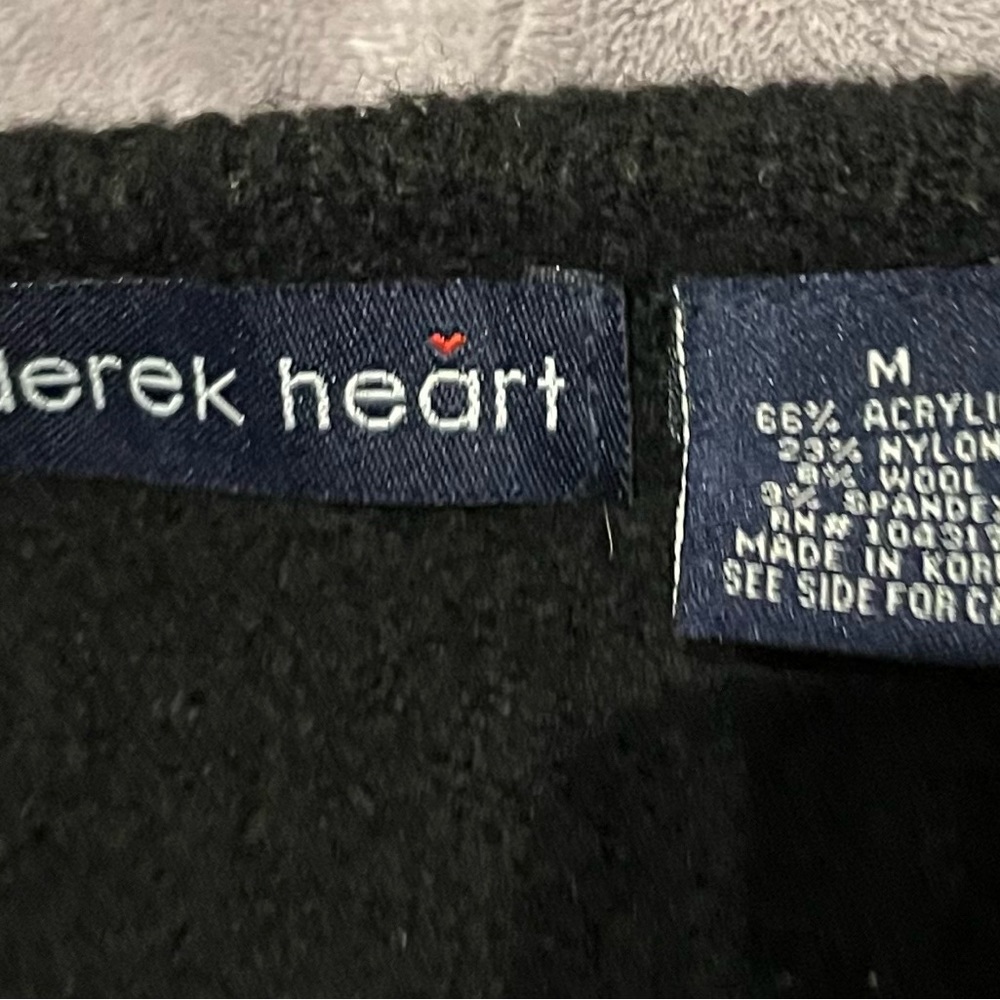 2 Sweaters - Picture 3 of 6